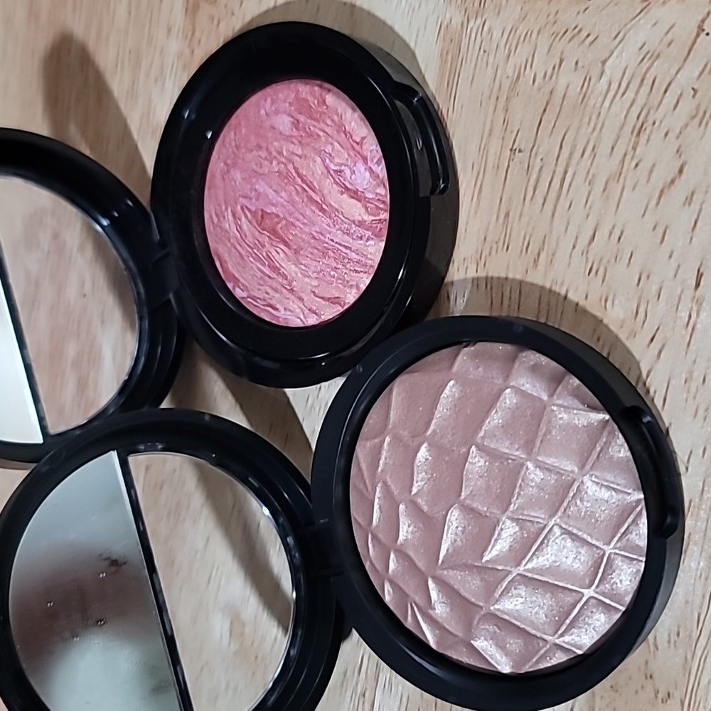 Laura geller baked blush tropic hues & illuminator rose glow